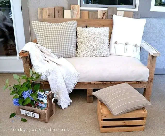 DIY Pallet Wood Rustic Couch