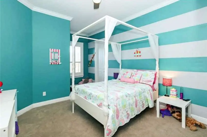 Teal and White bedroom