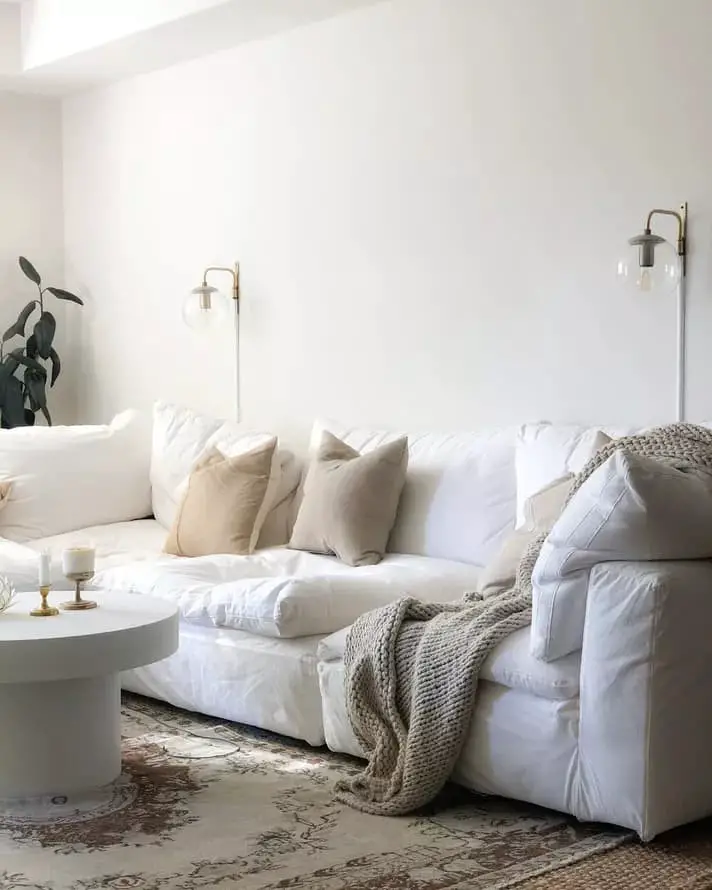 Low-rise white sectional