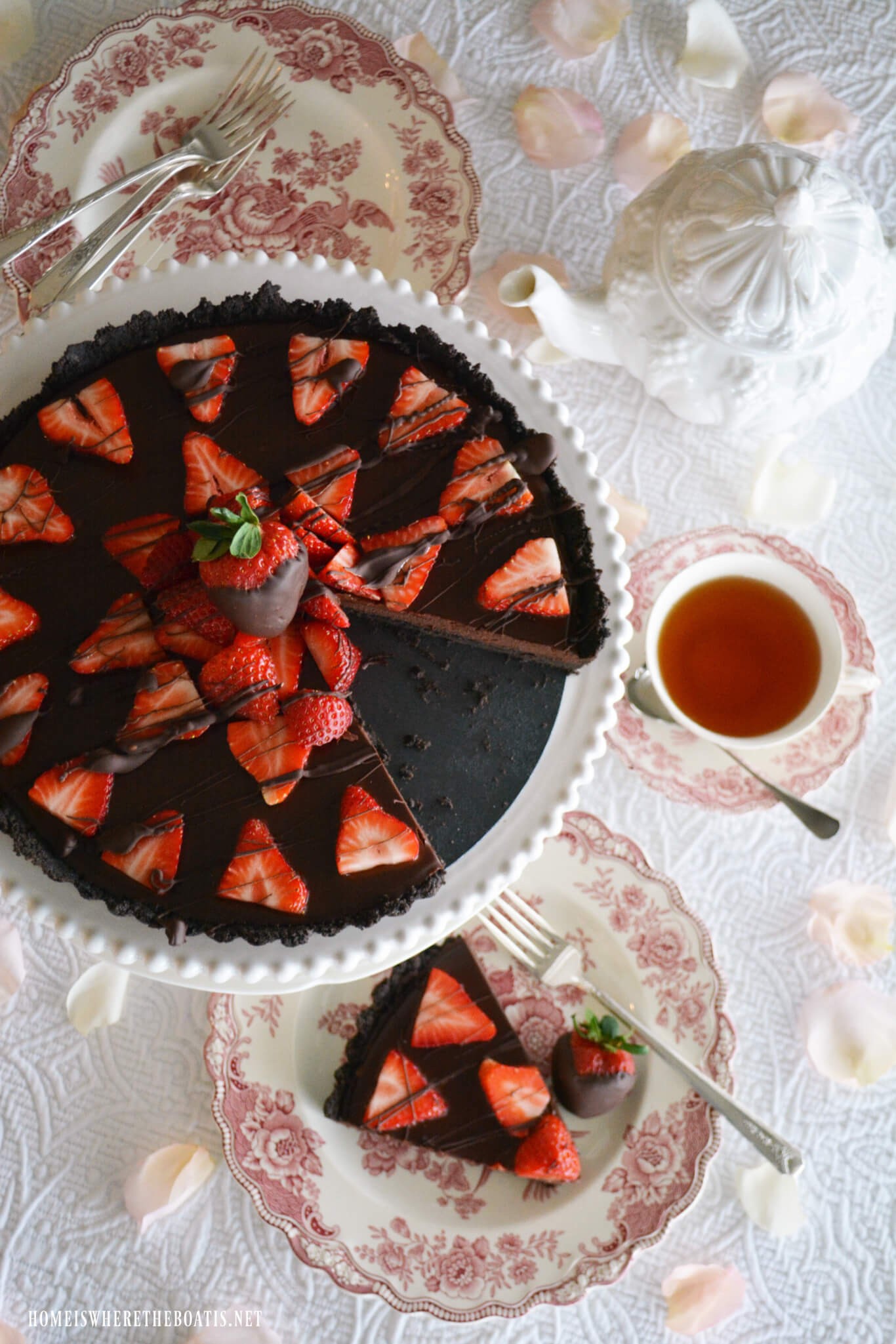 No-Bake Chocolate Strawberry Ganache Tart with Chocolate Cookie Crust