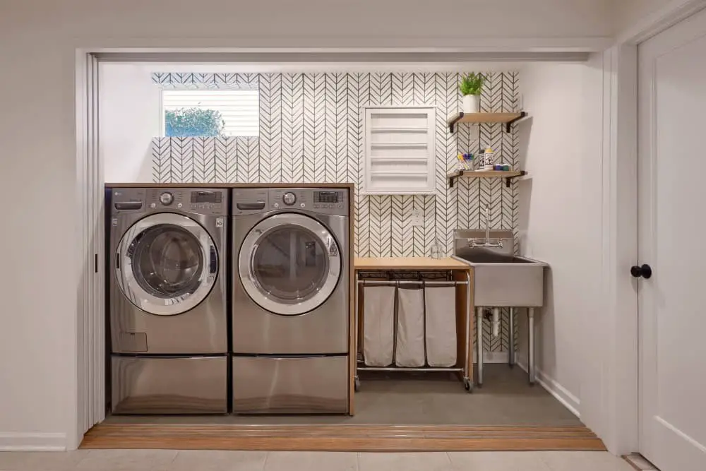 Small laundry room sink ideas.