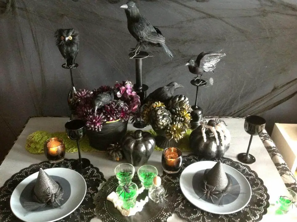 Spooky Centerpieces and Table Settings