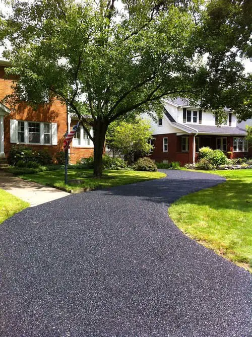 14 Best Driveway Alternatives That Will Upgrade Your Curb Appeal