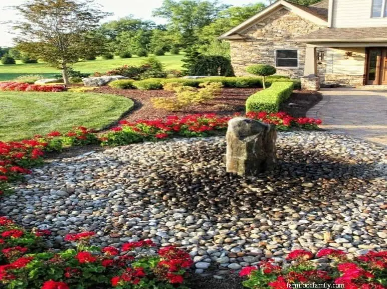 Rock and mulch on two different sides