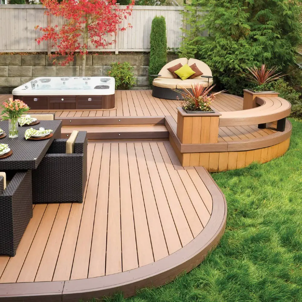 Traditional hot tub deck