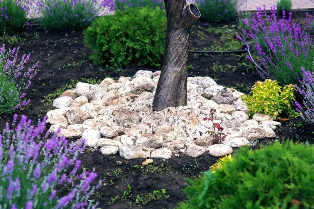 Rock mulch