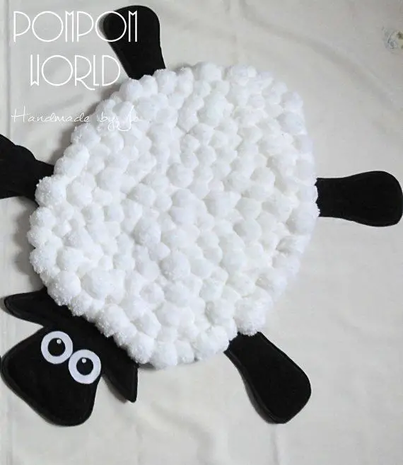 Crochet Pom pOm Sheep Rug