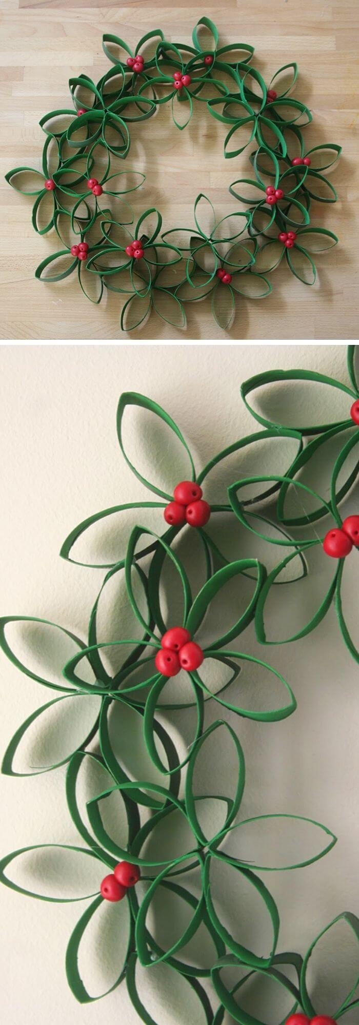 The paper roll Christmas wreath