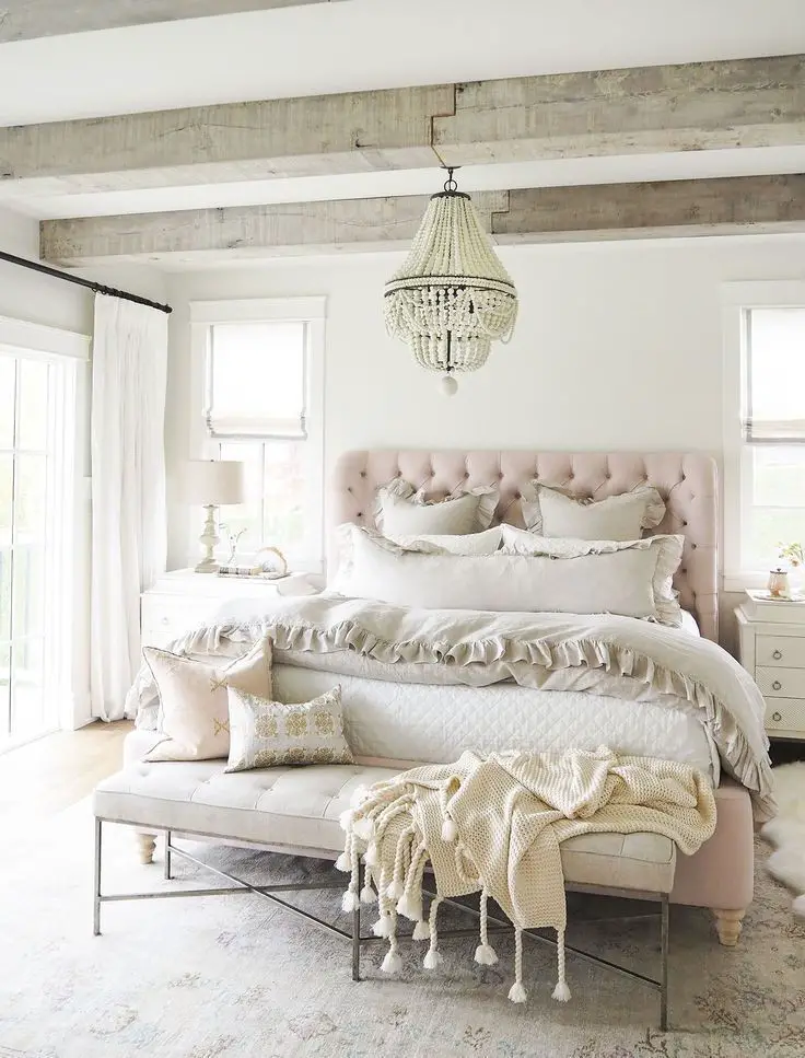 Feminine Farmhouse Style