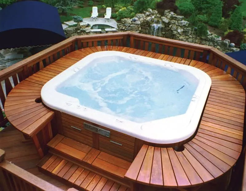 Hot tub on a round deck