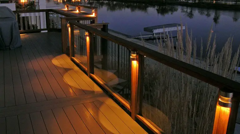 Led deck lighting