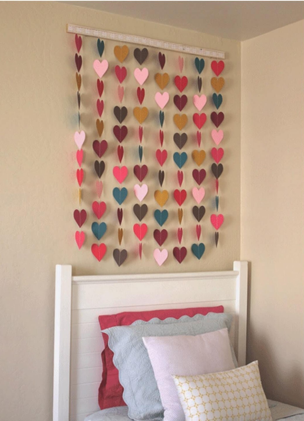 #18. DIY Heart Hanging