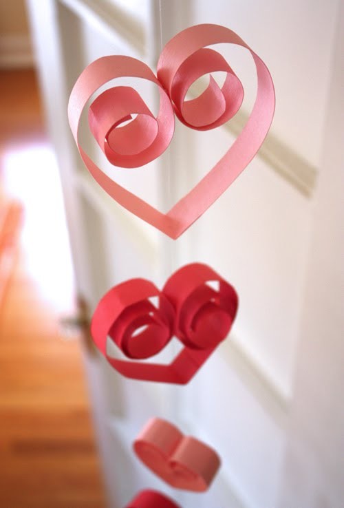 #16. Paper heart garland