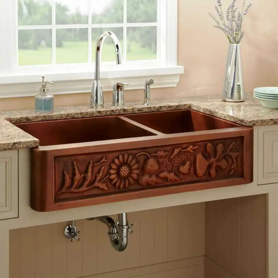 #10. Antique styled kitchen sink