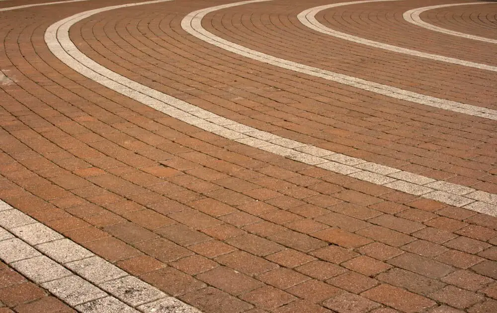 Circular brick driveway pattern