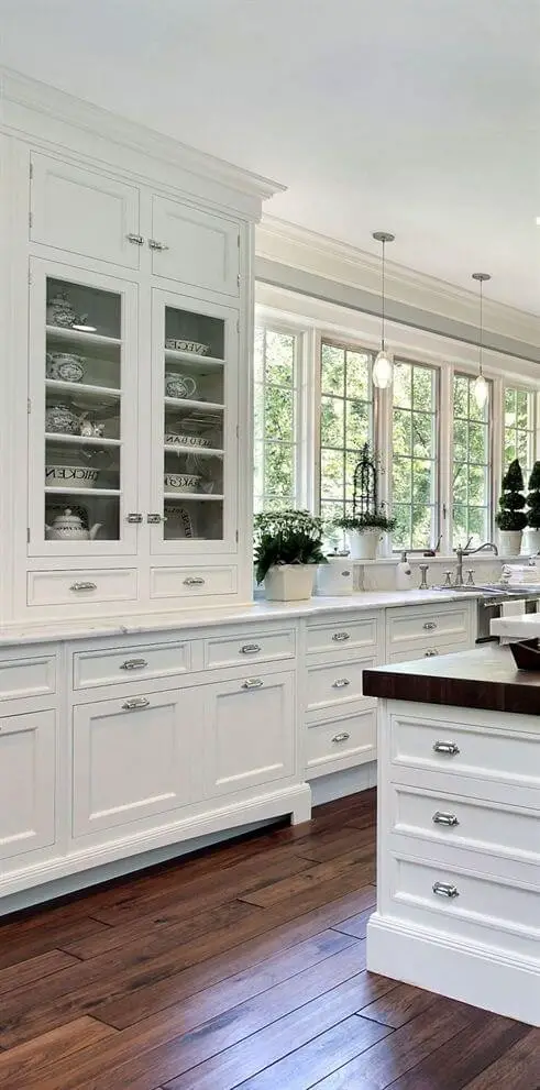 Elegant White Kitchen Cabinets Decor Ideas For Farmhouse Style Design