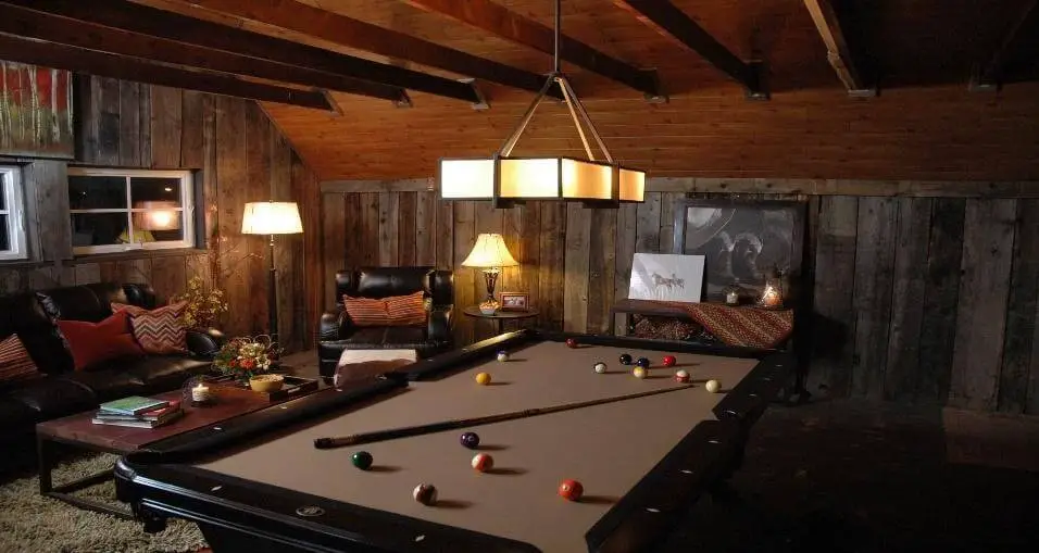 Basement billiards room