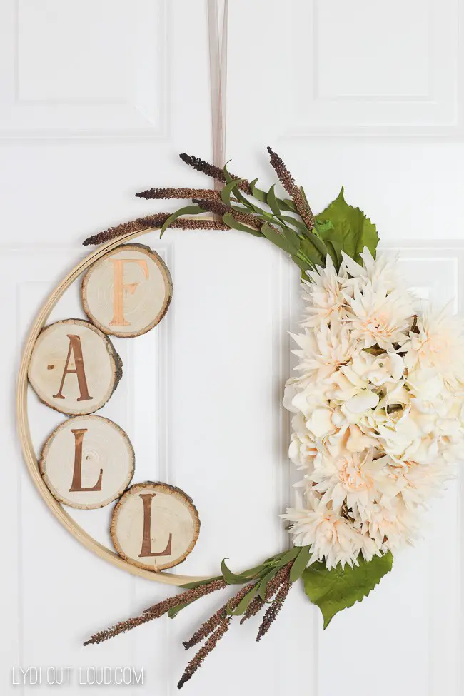 DIY Embroidery Hoop Wreath