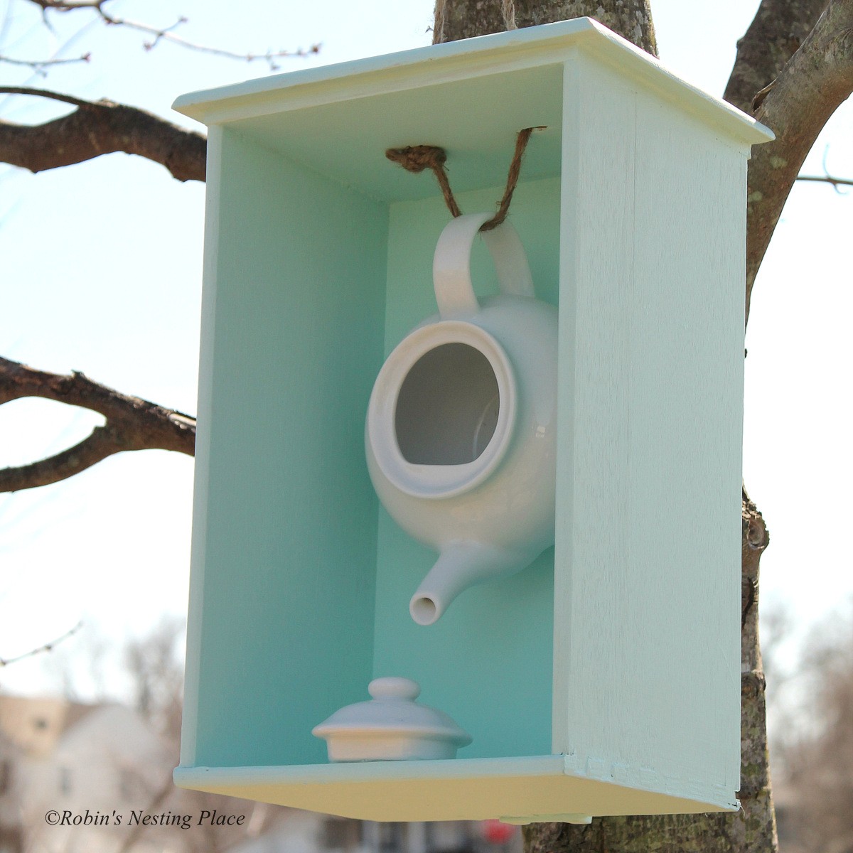 Teapot birdhouse