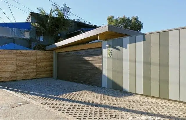 Slatted concrete paver driveway