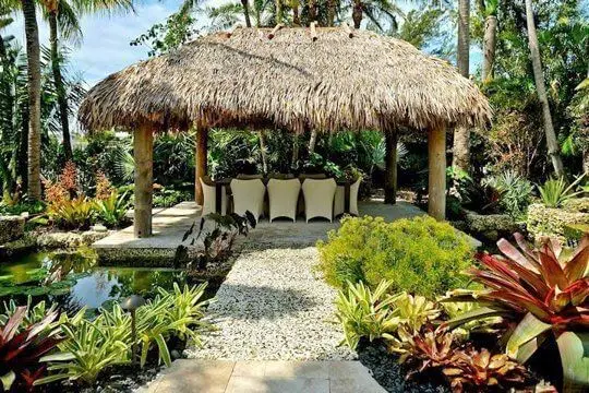 Include Thatched Roofs to Your Tiki Backyard