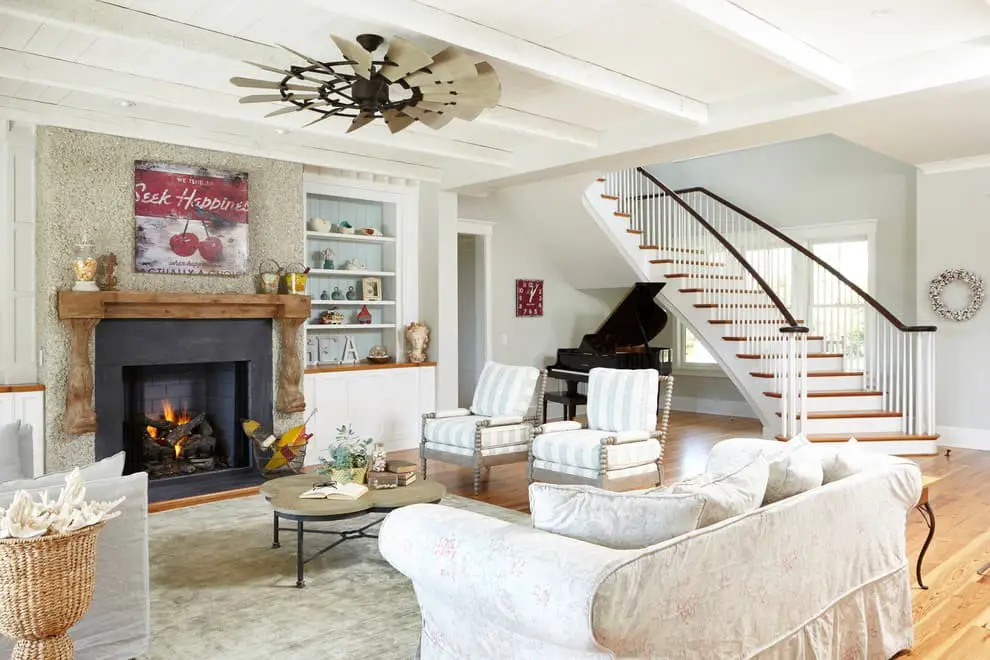 Coastal farmhouse fireplace ideas.