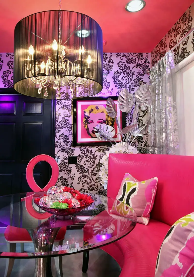 Black and fuchsia living room ideas.