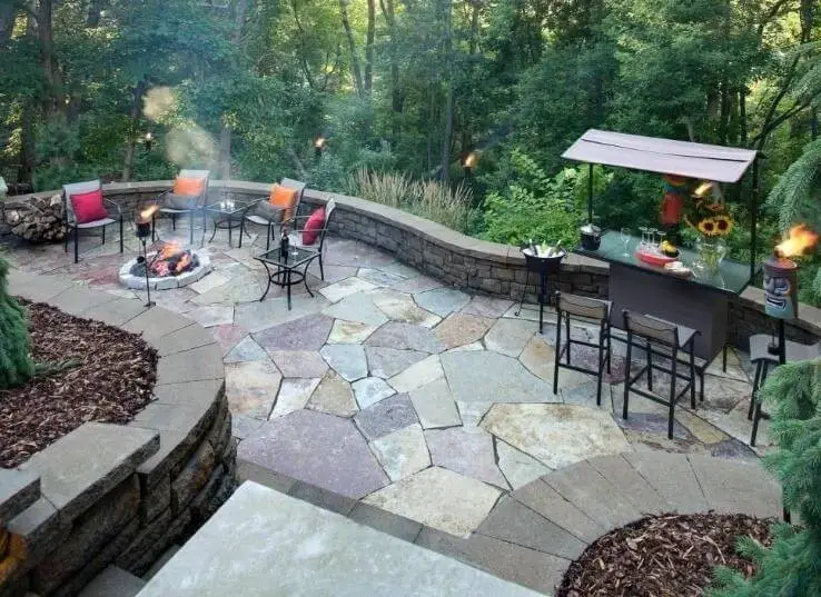 Firepit, pool, and bar