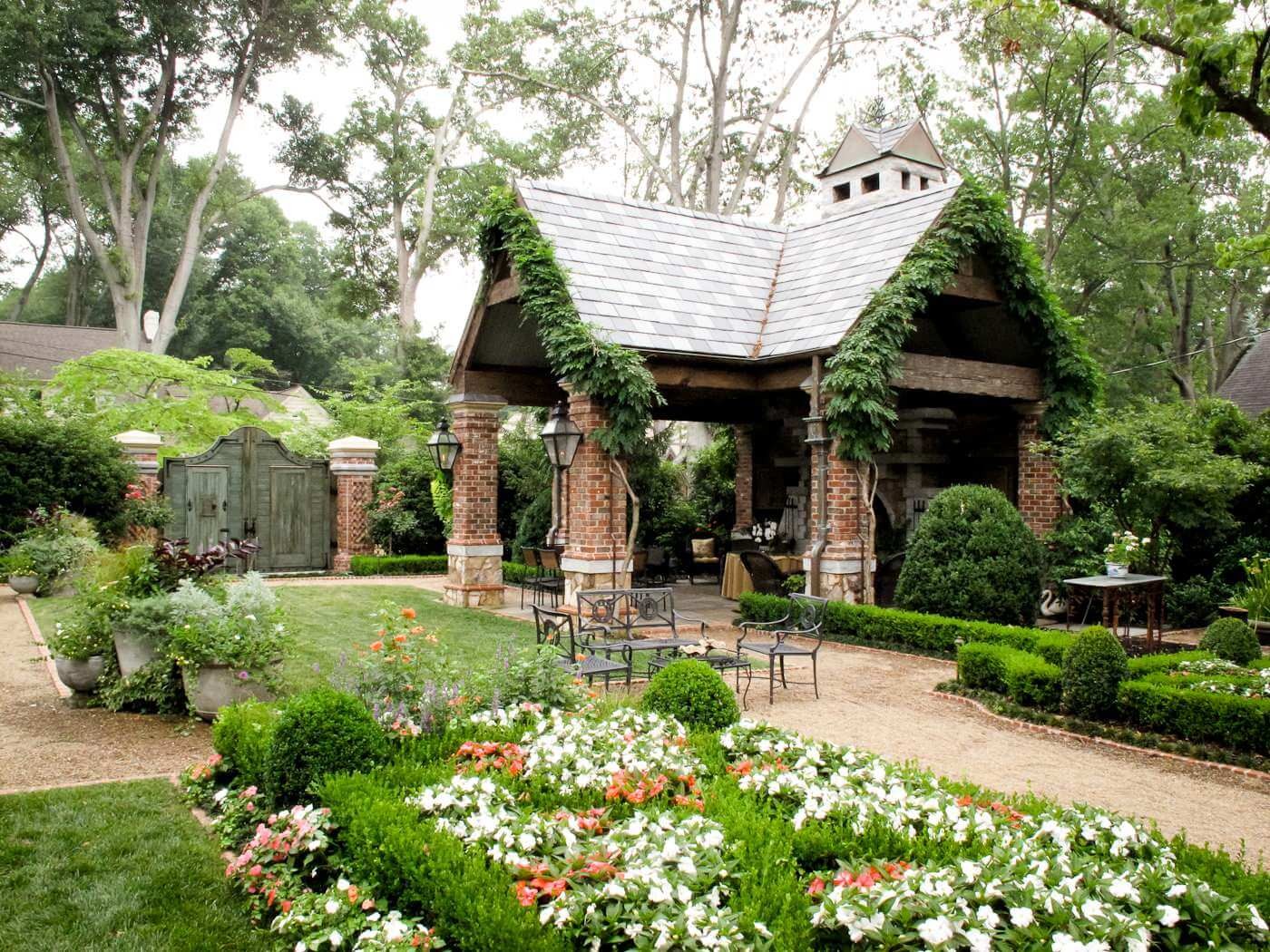 #30. Cottage style with wood gate