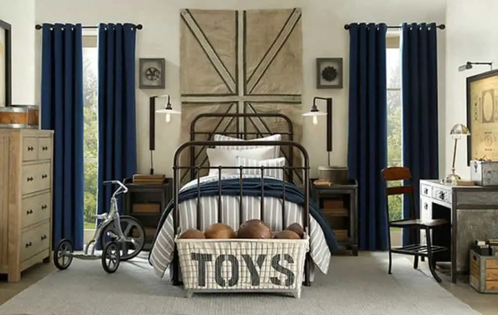 #1. Bedding for Nautical Theme