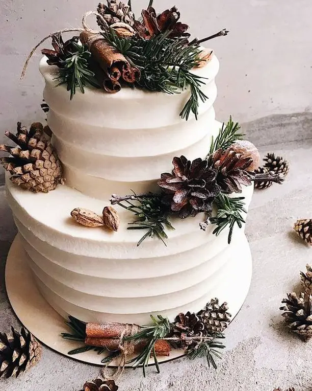 Christmas wedding cakes