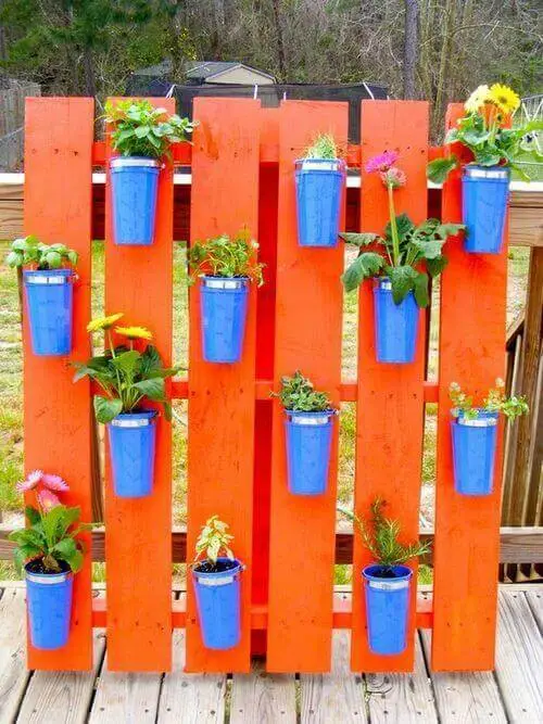 Vertical garden on Pallet