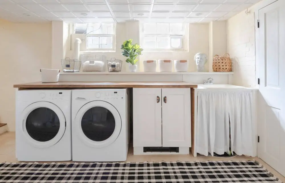 Laundry room sink and counter ideas