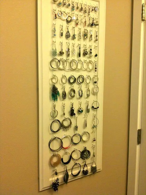 Make Your Own DIY Earring Holder