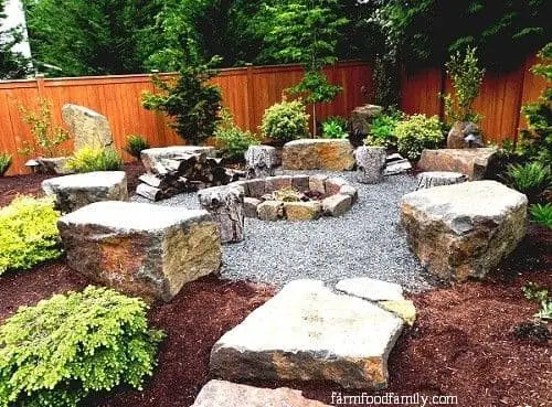 Corner firepit