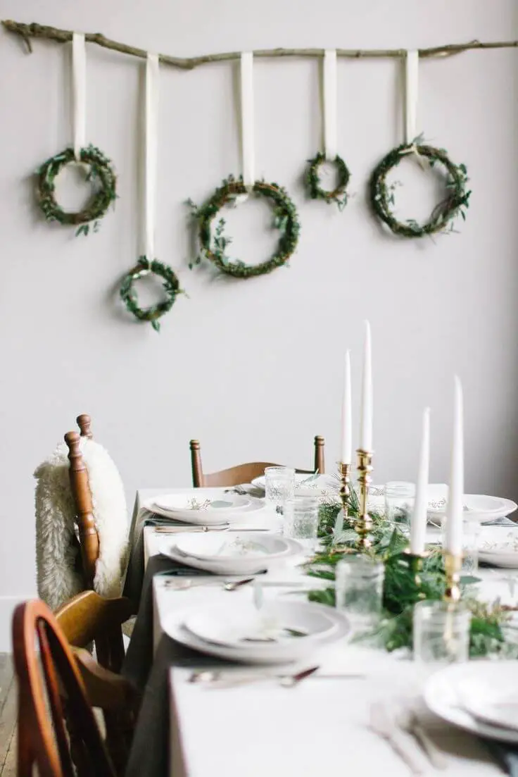 24- Dining room wreaths