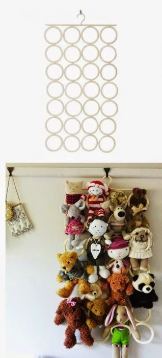 Use hangers to hang the stuffed animals