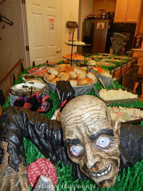 More Haunted Halloween Party Decoration Ideas