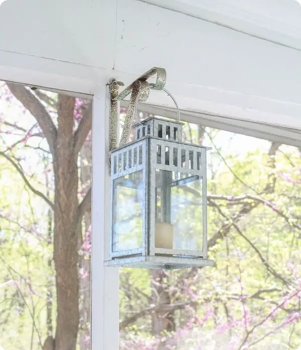 Gorgeous porch light solution