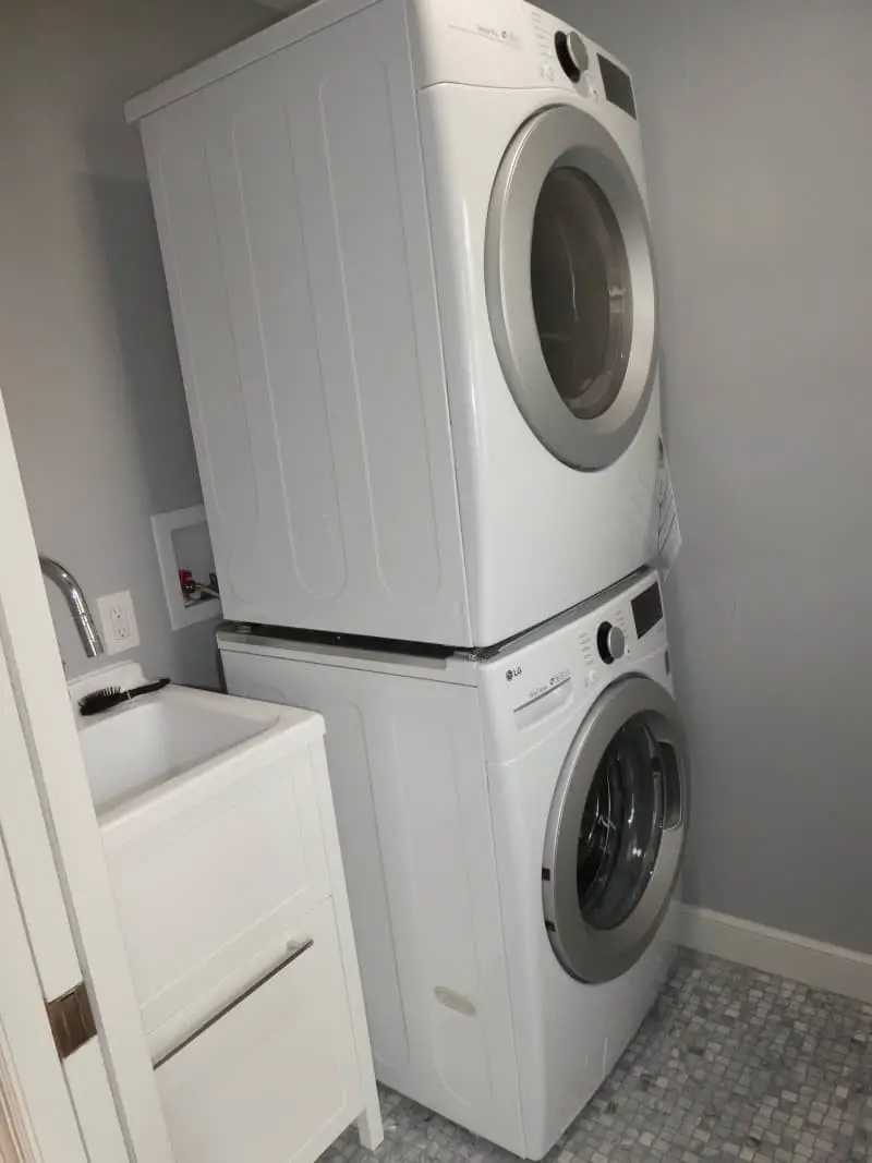 Small laundry room sink ideas.