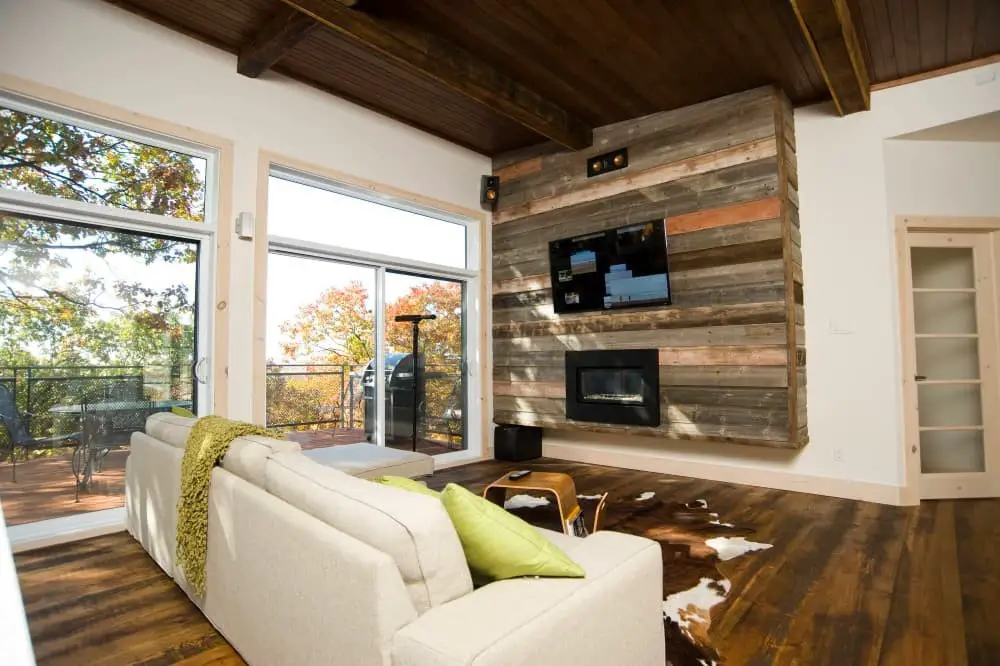 Wood accent wall ideas in living room.