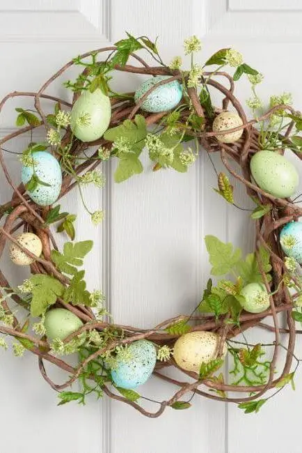 #30. The speckled egg and white wreath