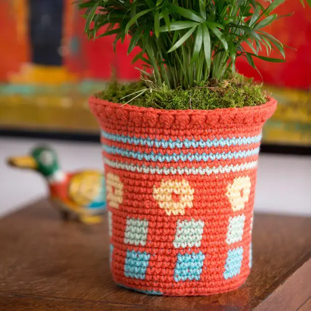 Red heart tapestry flower pot cosy