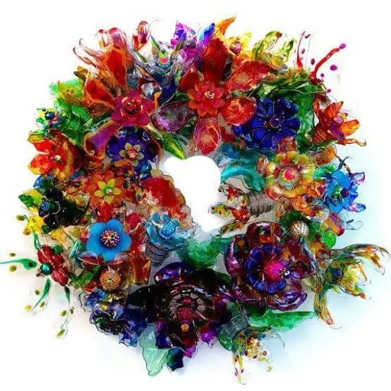 The plastic bottle flower wreath