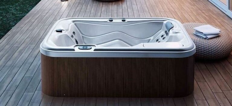 20+ Different Types Of Hot Tubs, Features, And Shapes (Buying Guide)