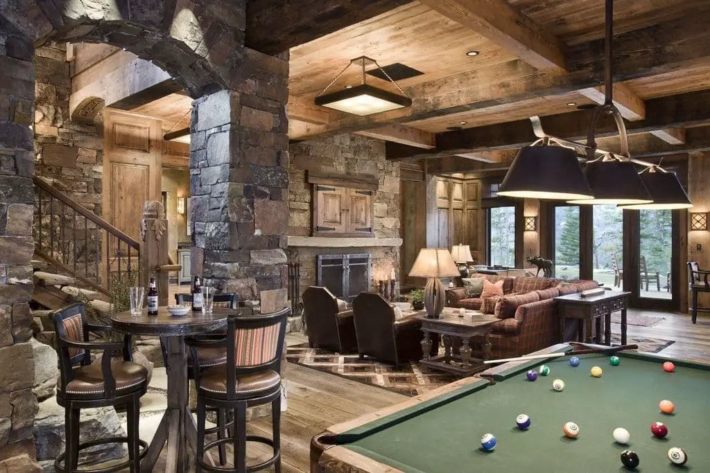 Old-Fashioned Game Room