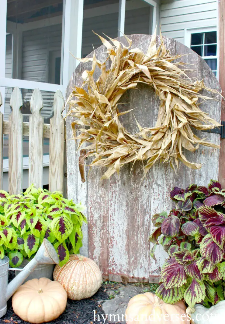 Corn Husk Wreath DIY