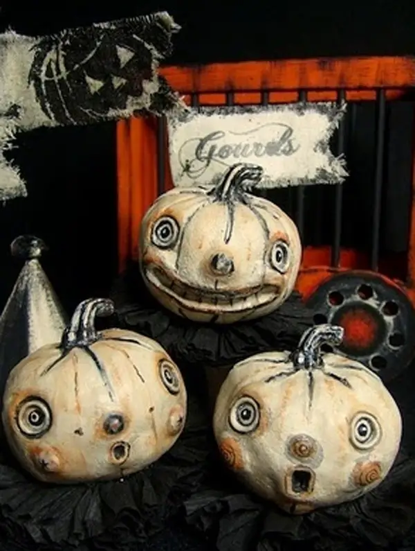 35+ Vintage Halloween Decorations