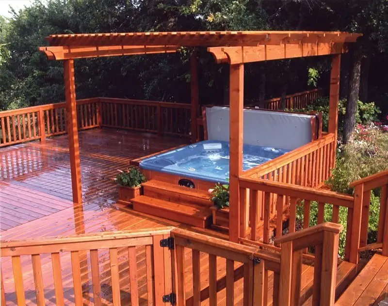 Hot tub under a pergola