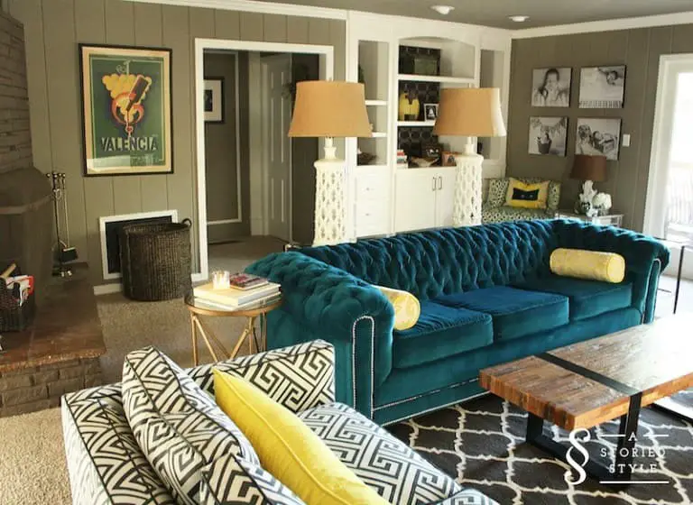 25+ Beautiful Green Couch Living Room Ideas And Designs (With Pictures)